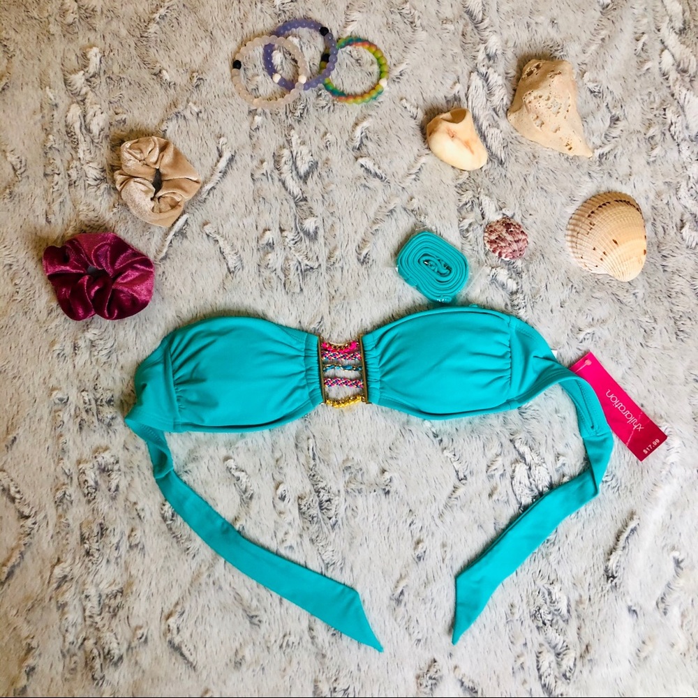 NWT Xhilaration swimsuit top ✨